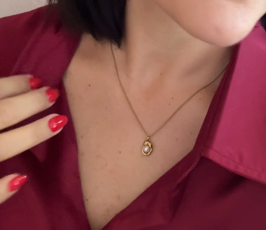 Elara Necklace